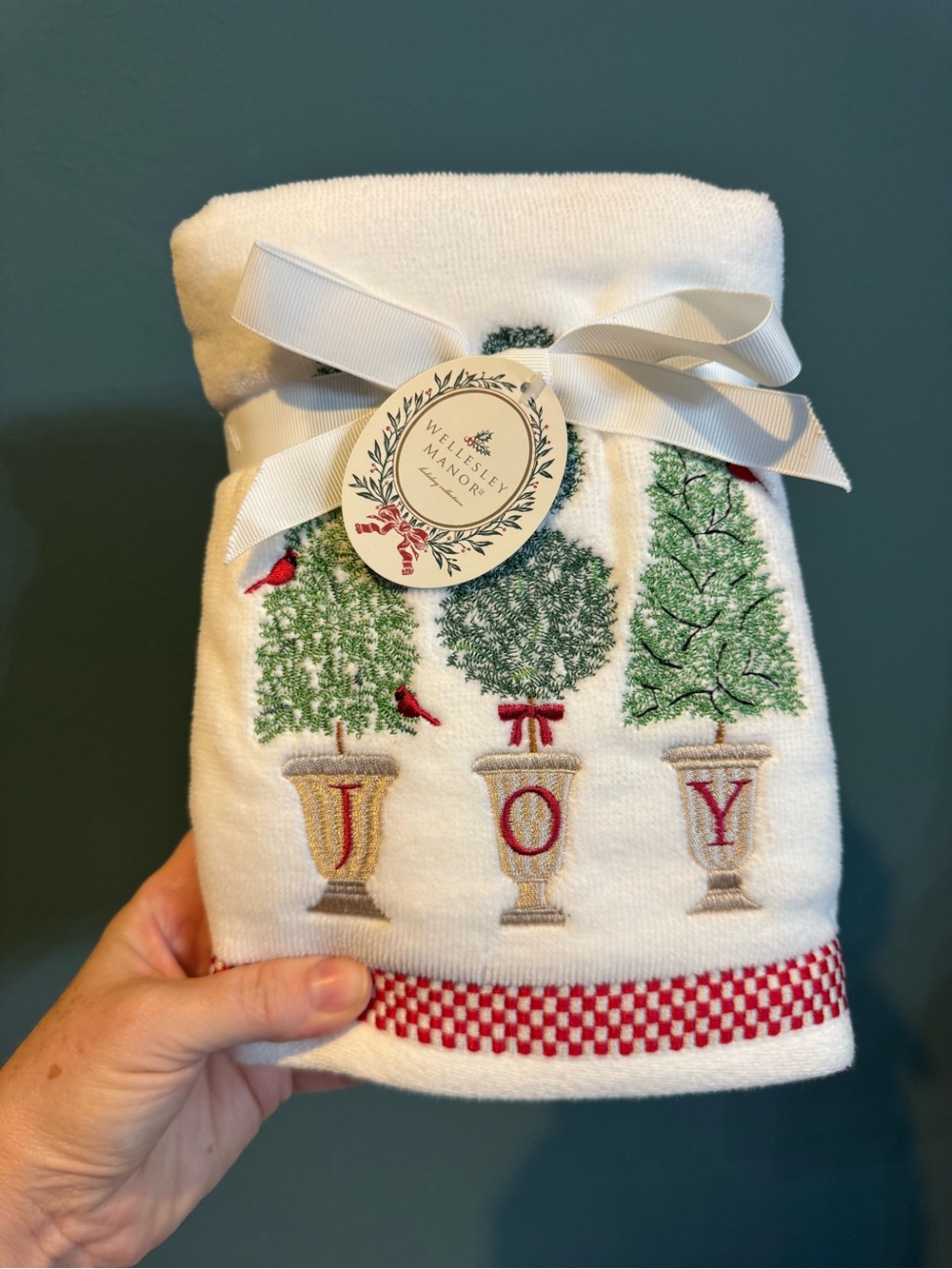 Pair of Holiday Topiary with cardinals White & Green 'JOY' Hand Towels